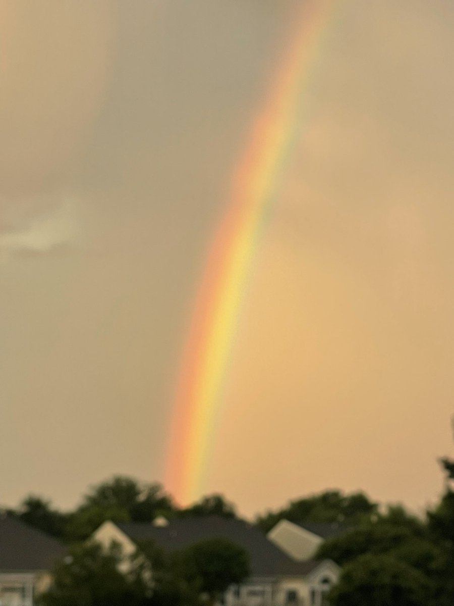 Rained a tad at the beach 😂 but a nice rainbow when the storm ended after 3 straight hours. Pretty sure it was bone dry 5 miles north and south of Bethany. Weird one…