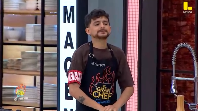 AinardDibuja's tweet photo. Noche de eliminación, que ni me toquen al Pocoyó. #EGCF #ElGranChefFamosos https://t.co/gZLQnTOXpF