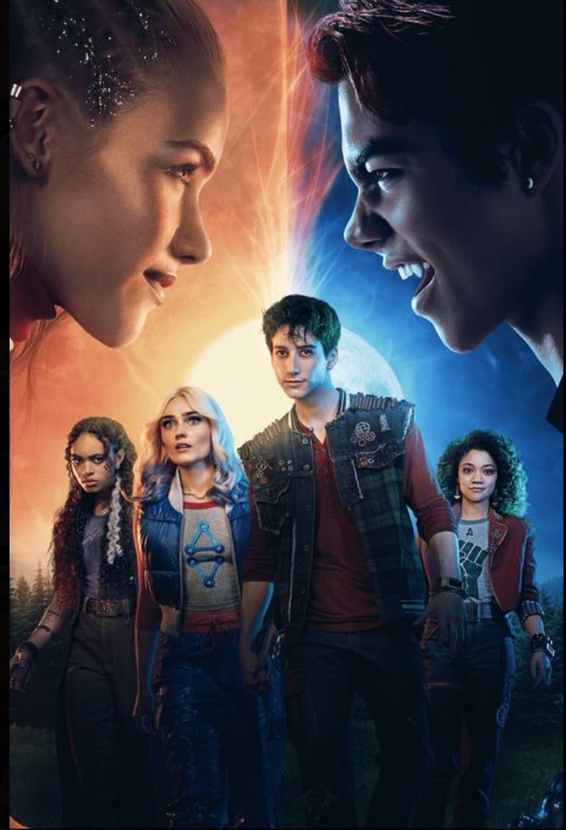 I finished the movie and I love Zombies 4, I’m still crying over everything, I love this franchise, this cast…everything!💚🩷