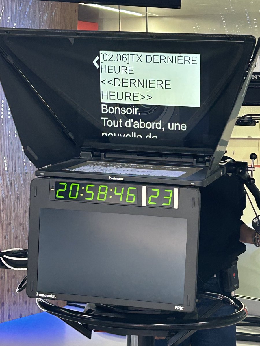 SebBovetSRC's tweet image. Voici comment nous commencerons le Telejournal @RadioCanadaInfo dans une minute
#polqc #polcan