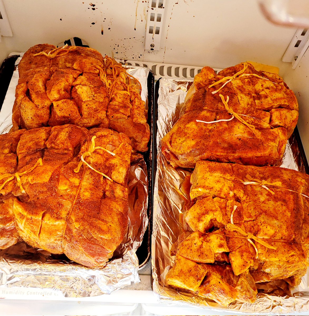 LFG! 10 hour wet brine, now 5 hour dry rub before these beauties start their Smoke journey 👀🔥🔥🔥
#BostonButt
#CoppertonCarnivore💨🍻🤘