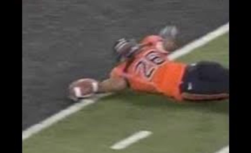 WCCSG_'s tweet photo. Whatโs the worst call you have ever seen in a football game?
#Pac12Refs https://t.co/CBxcppEb6L