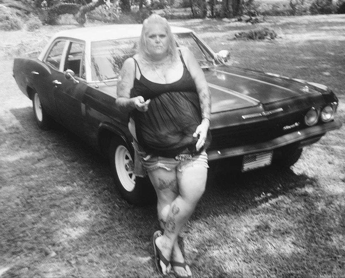TrinityBbw70's tweet image. #CarGirls #chevy #impala #tattooed my great grandma always said I'd be a model some delay.