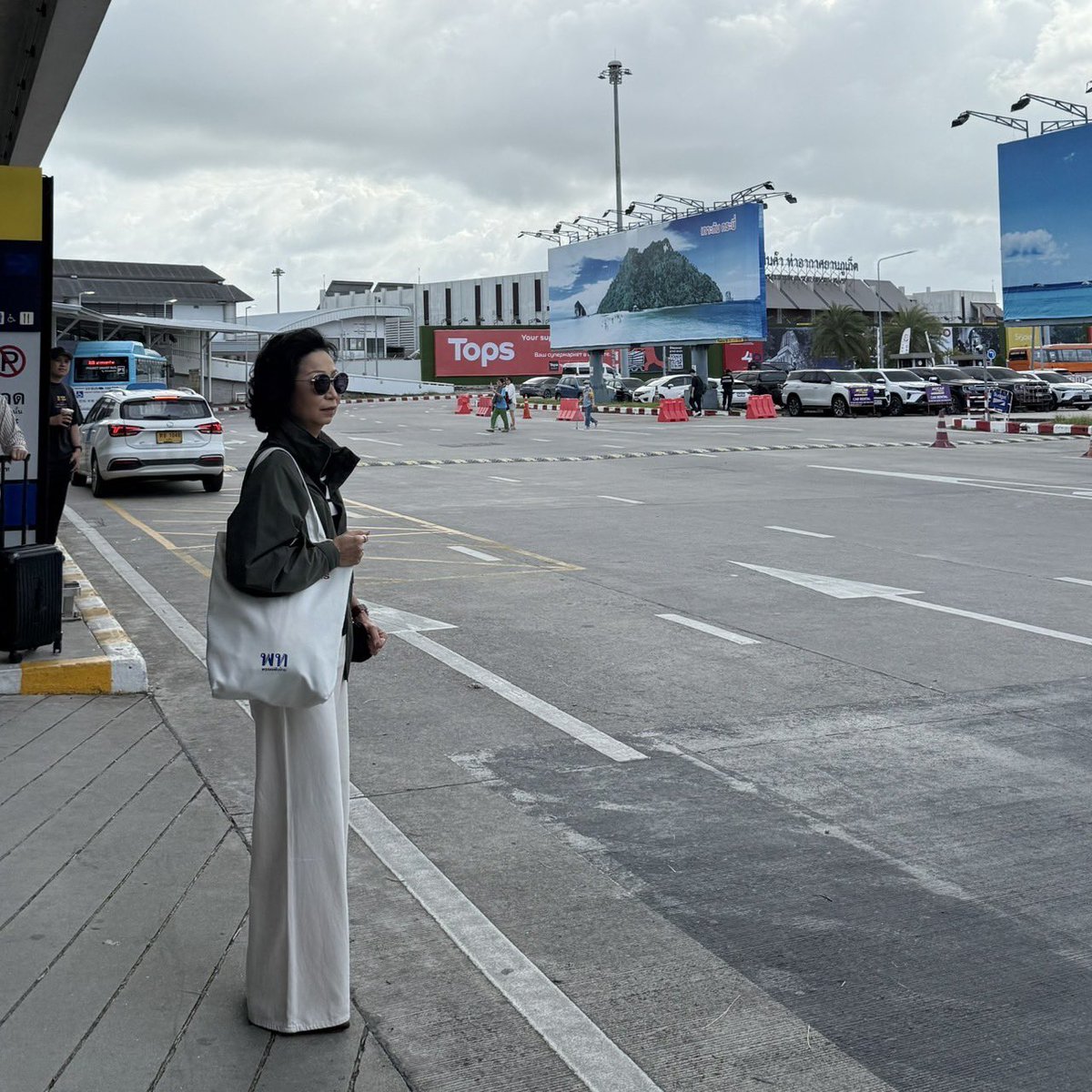 วันหยุดยาว
ชวนมาเที่ยว บ้านเกิด 🏡
ของ พี่หมอ กันค่ะ
#ภูเก็ต #ไทยเที่ยวไทย 
#ลูกหมอ #ททท 
#พรรคเพื่อไทย