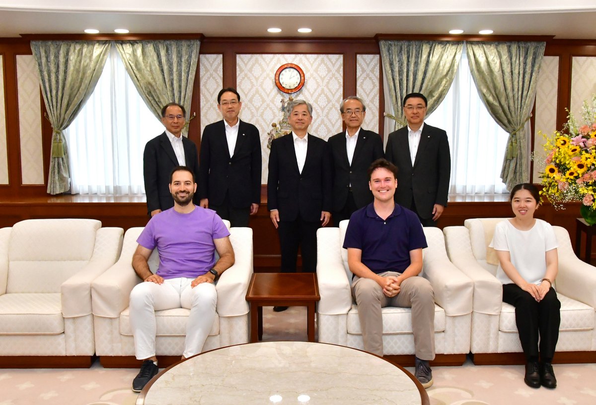 ◇━━━━━━━━━━━━━━━━◇
　🎶東京国際指揮者コンクール2024
　入賞者3名が民音を訪問🎶
◇━━━━━━━━━━━━━━━━◇

🇬🇷コルニリオス・ミハイリディス氏
🇬🇧ライリー・コート＝ウッド氏
🇯🇵𠮷﨑理乃氏