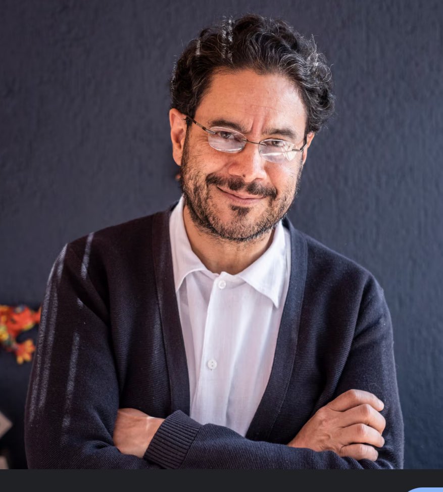 El doctor Iván Cepeda merece ser Presidente de Colombia.