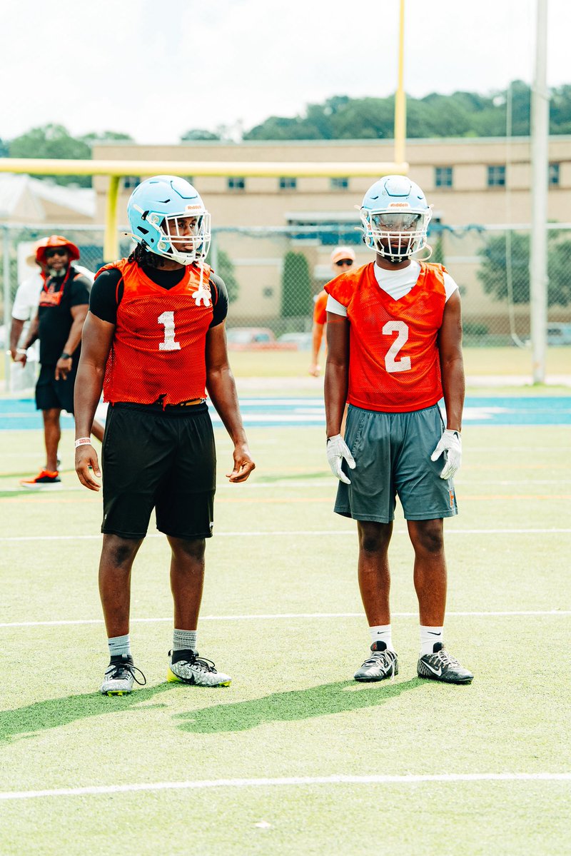 HallZay1's tweet image. Upcoming 9th Grader.. Keep Your Eyes Open ! @RecruitTheCrest @HHSPatsFootball @ScoutFball