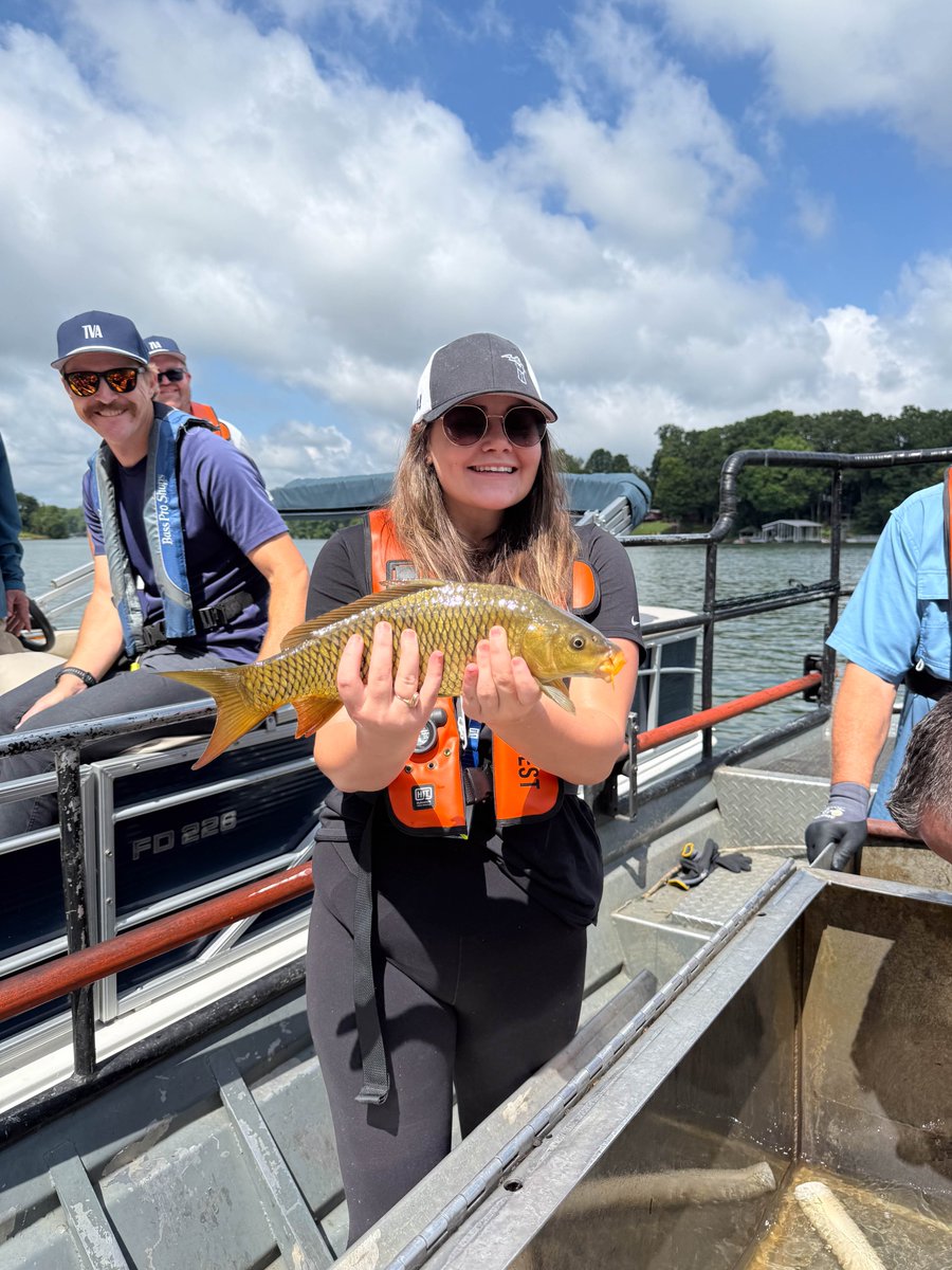 RepAlexander7's tweet image. A great morning on Boone Lake with TVA looking at the different species of fish & if they're healthy. Healthy fish means we have a healthy reservoir. The way we manage our river systems in TN brings in nearly $12 billion to our economy and supports over 130,000 jobs.