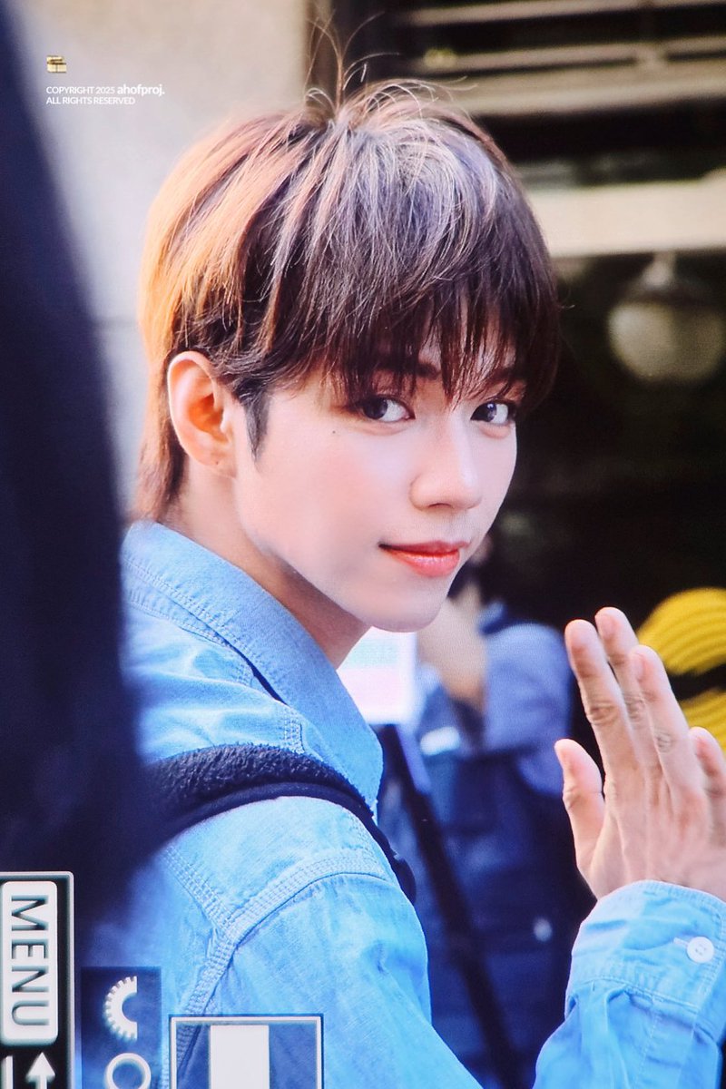 ChihJay_Global's tweet photo. ChihJay arriving at Music Bank today 🐰🌟

📷 by @ohammaonline and @ahofproj 

#CHIHJAY #즈제이 #CHIHEN #즈언 #JL #제이엘 #AHOF #아홉 #ChihJayGlobal #즈제이글로벌 https://t.co/dOYUn8oY3M