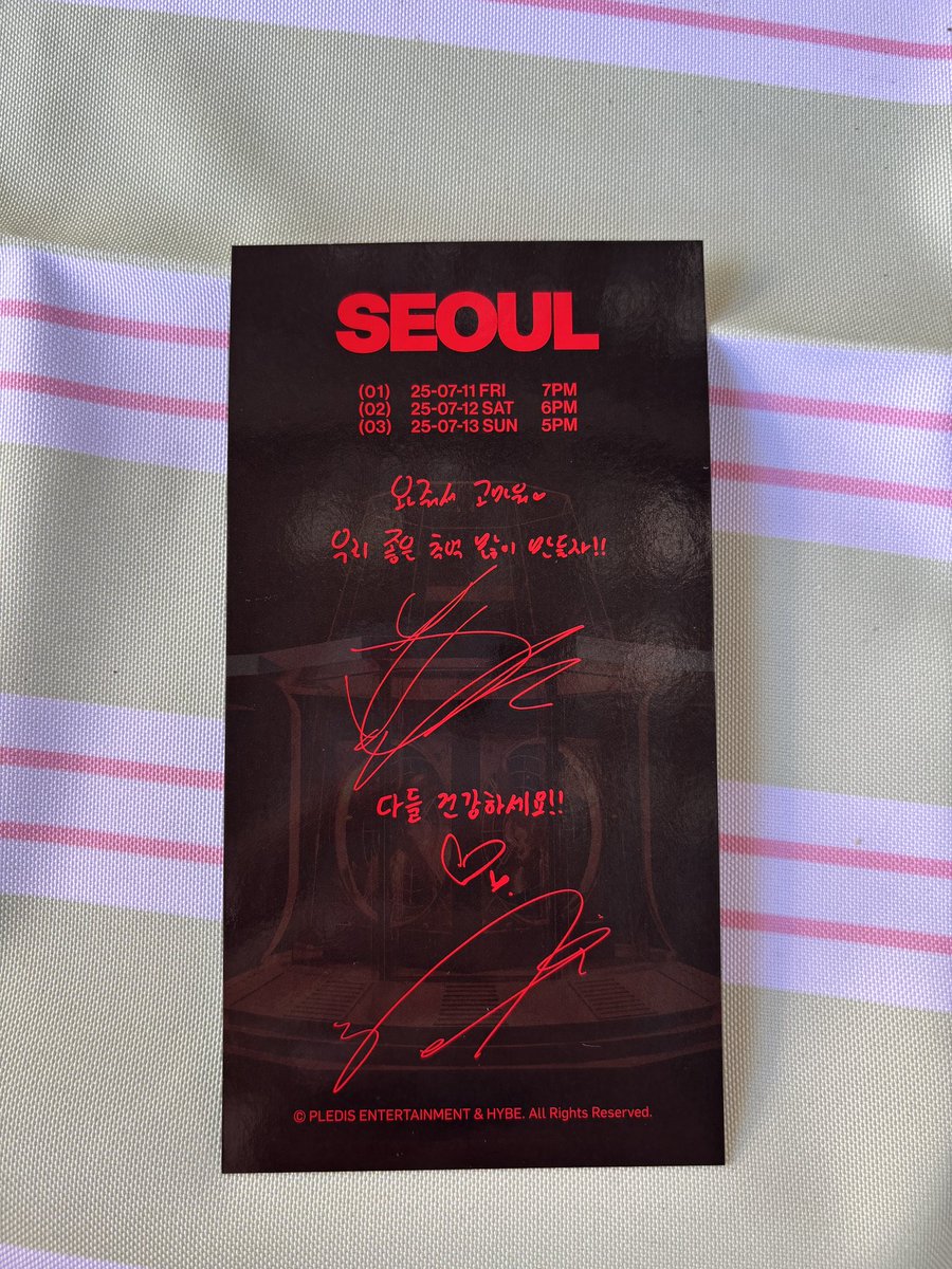 호시x우지 호우콘 서울 티켓 세트

호시 : 와줘서 고마워 ❤️ 우리 좋은 추억 많이 만들자 !!

우지 : 다들 건강하세요!! ❤️

#호우콘 #호시우지 #서울콘