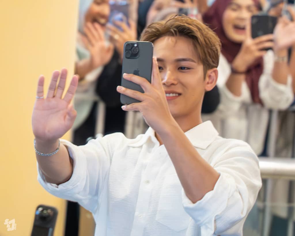 Sha7chill's tweet photo. 050725 | SNICKERS POP-UP EVENT

#MINGYU #MINGYUxSNICKERS #MINGYUinMY #MINGYUinKL https://t.co/Xf7kf4HOXv
