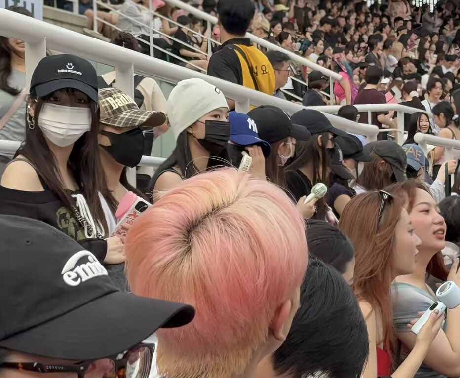 MONSTERSPICS's tweet image. #YGNGG Photos at Blackpink concert ❤️‍🔥