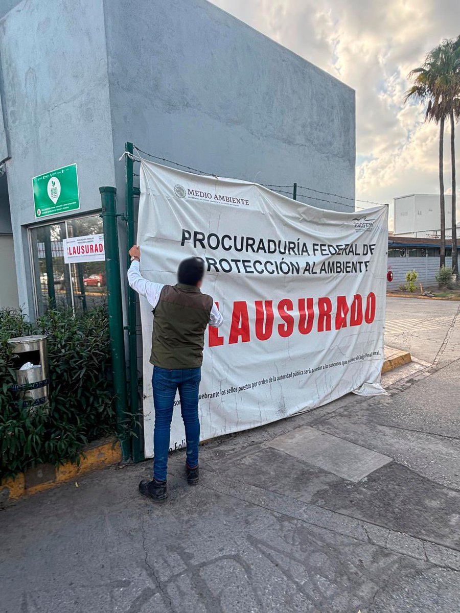 🔴 Este día impusimos una clausura total temporal a la empresa Zinc Nacional, en Nuevo León, con el objetivo de evitar daños al ambiente y asegurar el cumplimiento de diversas medidas correctivas.
La empresa tiene 5 días hábiles para presentar un plan de paro total seguro.