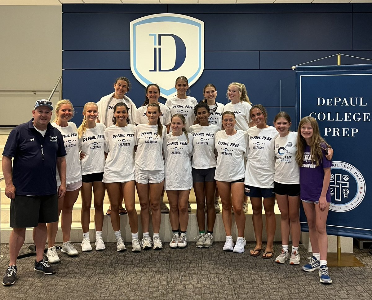 DePaulPrepwlax's tweet image. Couldn’t be prouder of our DePaul Prep girls lacrosse alumni who came out to challenge our current players. New tradition. Fun catching up. These ladies are doing great things in life. Weather threw us a curve ball. #RAMlacrosseFAMILY
#DEPAULprepALUMNI