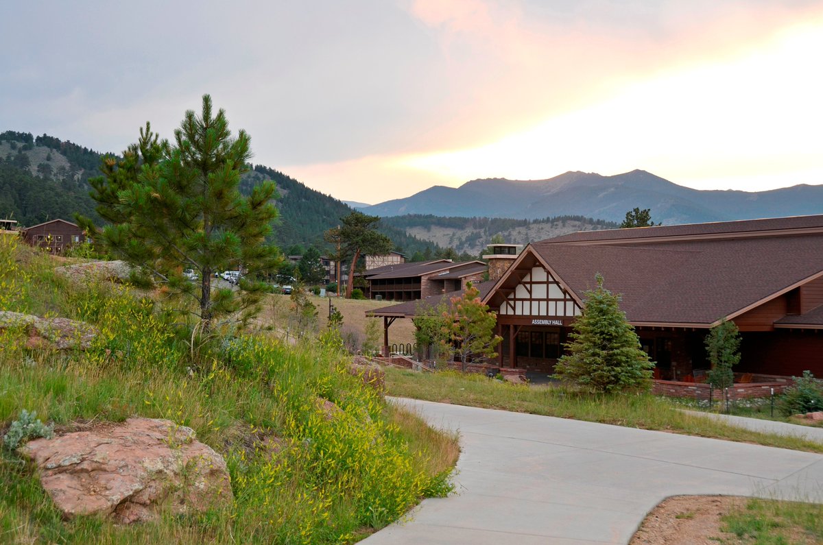 InspiredIMF's tweet image. With less than 24 hours from kick off, we want to wish safe travels to everyone traveling to Estes Park. ⛰️
Haven't registered for our amazing line up of speakers? Want to see the most updated schedule? Head over to our website! inspiredim.org/conferences 🎫
#cIMc2025…