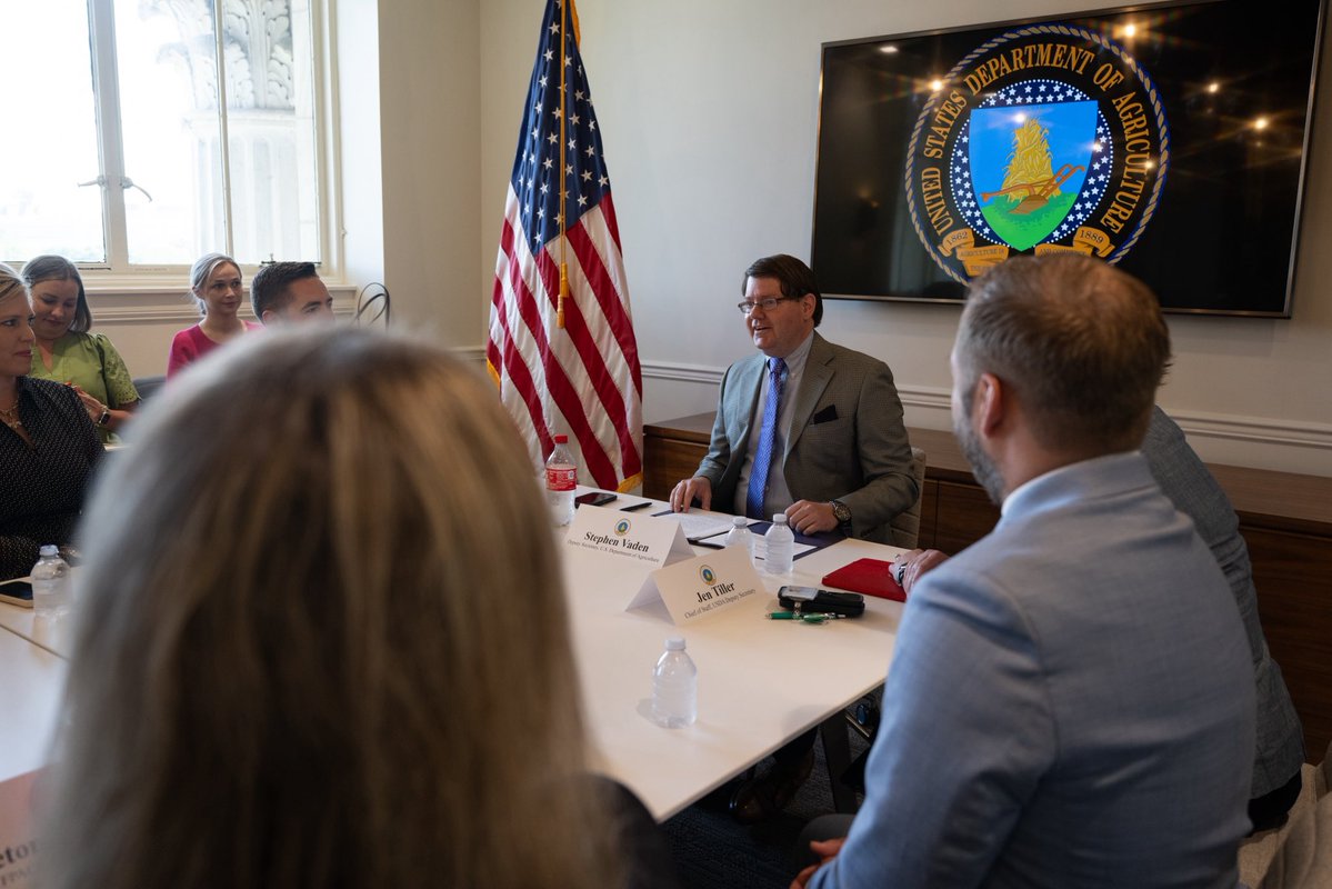 DepSecVaden's tweet image. Proud to join @SecRollins and America’s farmers in announcing @USDA’s Supplemental Disaster Relief Program yesterday.