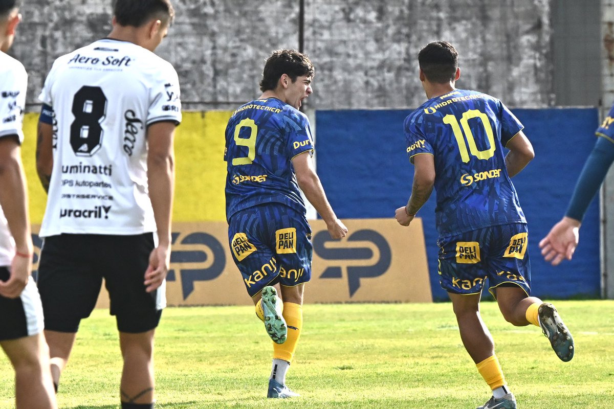 AtlantaDeMiVida's tweet image. ⚽️ #Reserva #PrimeraNacional

El equipo dirigido por Miguel Farrera y el Bichi Paredes, le ganó 3 a 2 a All Boys, en la #fecha12 del torneo de tercera.

⚽#Goles: Gonzalo Miranda (2) y Vito Esmay.

🔜#PróximaFecha visitante vs. Alte. Brown

#AtlantaDeMiVida💛💙

📸#AtlantaOficial