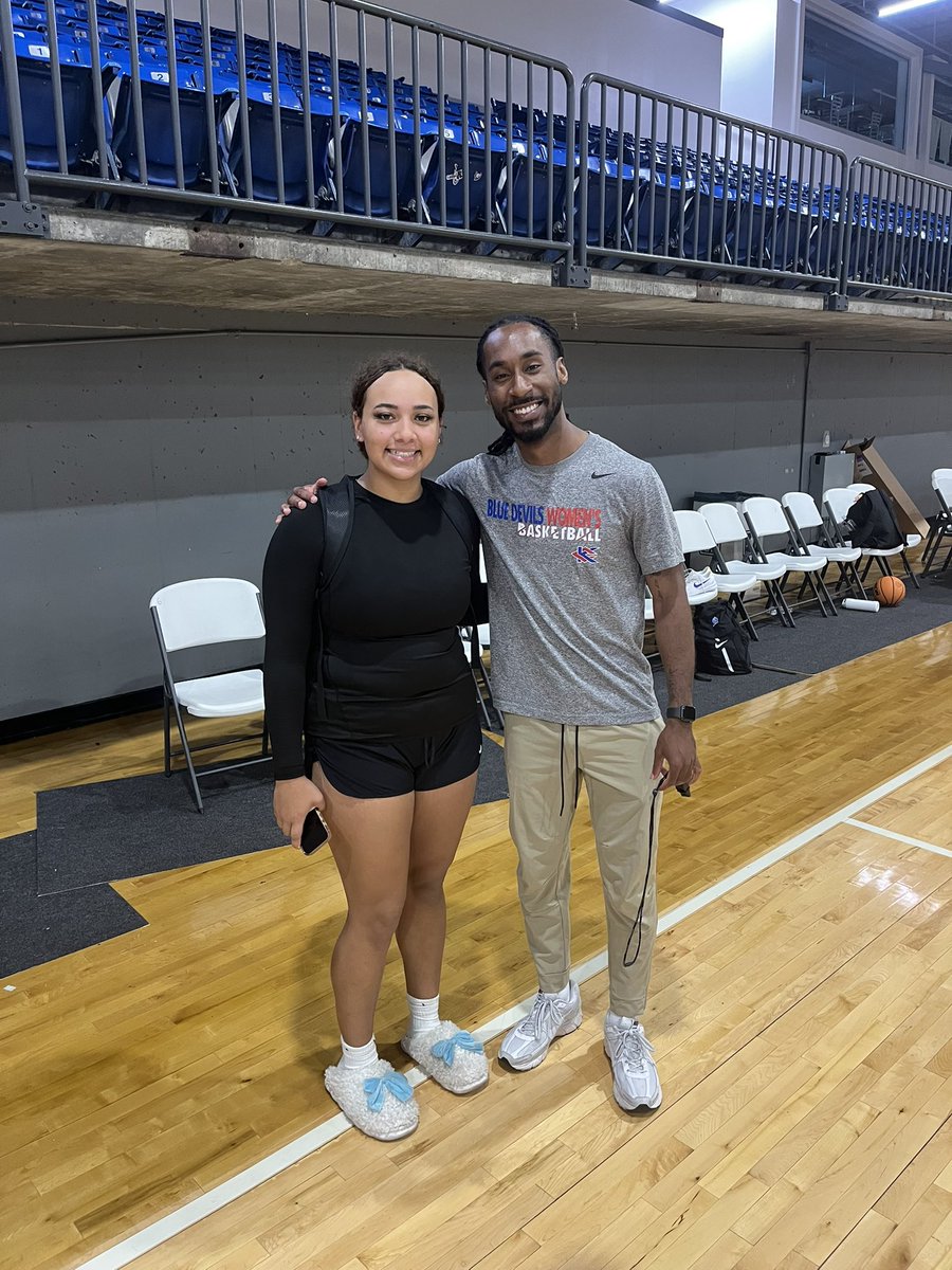 jorrynhall's tweet image. Thank you @Coach_Cam7 @WillisAllen14 @ParkerEhrke6 for working with me last weekend in KC. It was fun to get in the gym with some good competition and coaching. @EXACTSports @MHKSlamElite