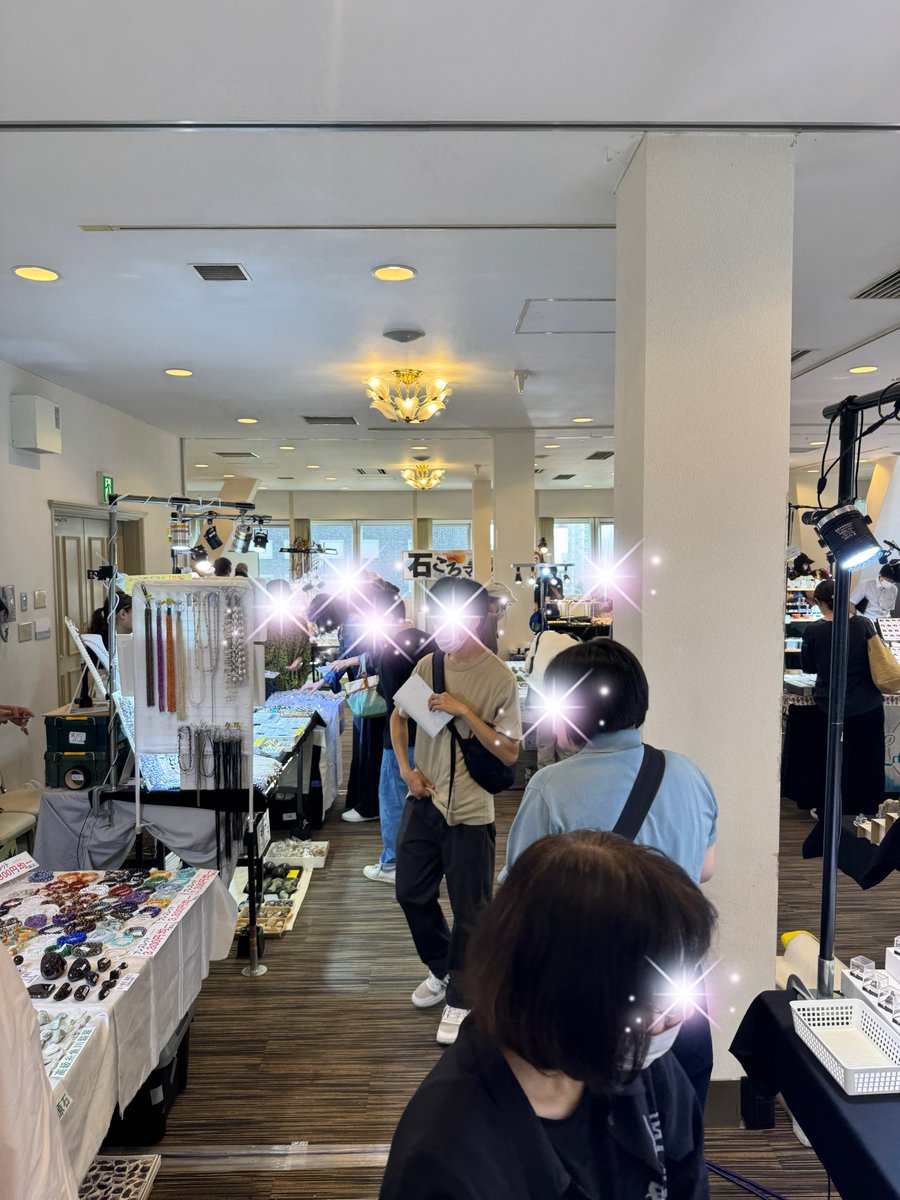 開場しました】 さっぽろ石ころマーケット🌈 さっぽろテレビ塔2階🗼に