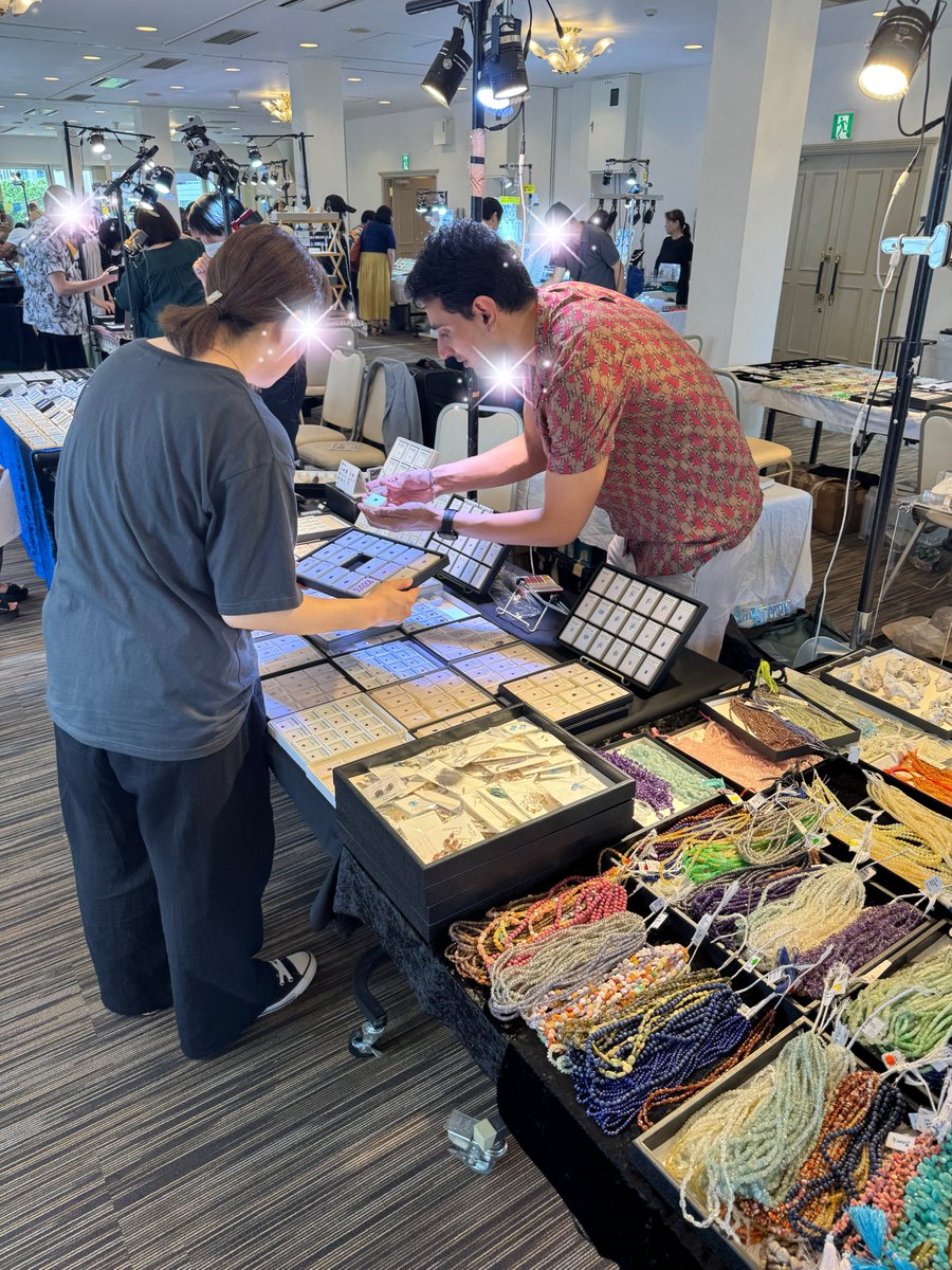 開場しました】 さっぽろ石ころマーケット🌈 さっぽろテレビ塔2階🗼に