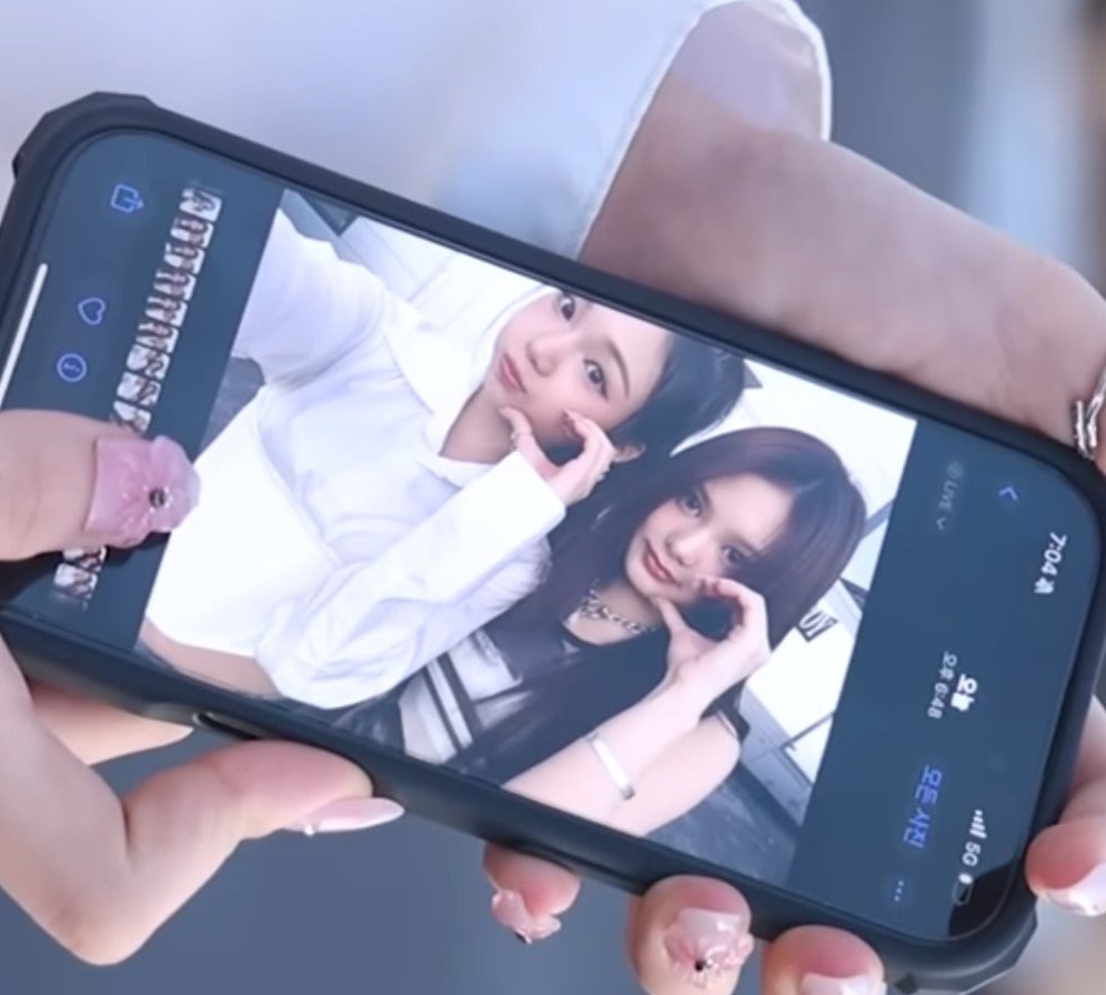 LLKIIFF728GBIDL's tweet photo. RoLing in the deep moment 

#ROLING #로링 🚢
#ROAH #로아
#LINGLING #링링
#키라스 #KIIRAS
,@KIIRAS_member https://t.co/J5WH17yhic