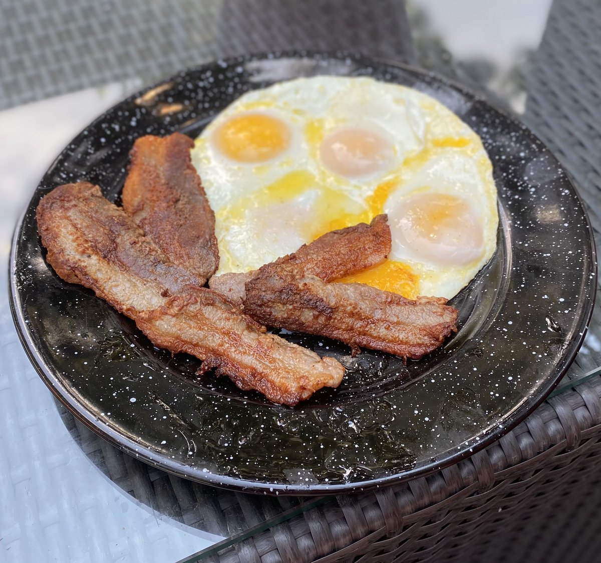 I’m behind on posting. This was yesterday’s meal. 

4 fried eggs (I broke one yolk), much more pork belly than what’s on the plate 😉, plus butter. I didn’t get hungry until 24 hrs later.