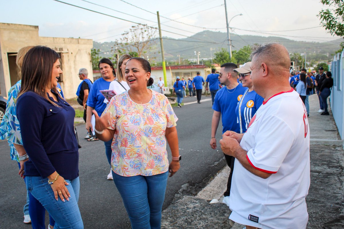 Hoy estuvimos en Gurabo junto a la próxima alcaldesa, <a href="/vimariepena31/">Vimarie Peña Dávila</a>. 💙

Casa a casa, conectando con nuestra gente y recordándoles que este 10 de agosto hay que salir a votar… ¡pa’ que la obra siga!