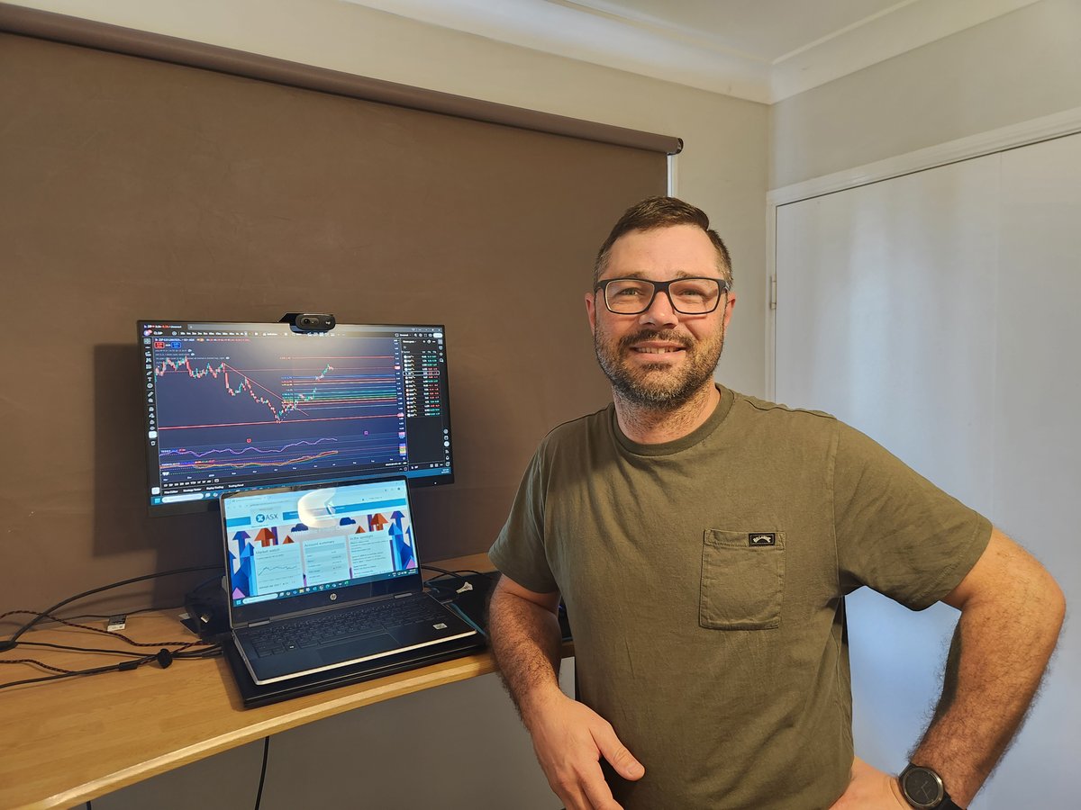 CQU's tweet image. The knowledge Phillip Owen has acquired while studying Accounting at CQUniversity has helped him reap ‘virtual’ dividends during a recent sharemarket game organised by the Australian Stock Exchange (ASX). ow.ly/R2LX50Wnqem