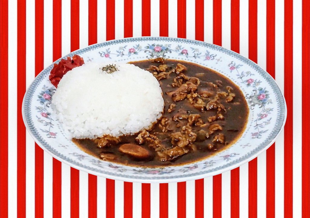 ひさびさの新メニュー｢ビーフカレー｣国産牛100％嬉しいな♪今のところ大盛りはないのですが最初からまあまあ大盛りなのでご安心を(笑)今日からあるヨ！人気が出たら嬉しいな～♪それでは本日もお待ちしておりま～す＼(^_^)／