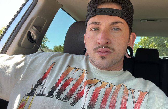 Watch JAKE ORION 🏳️‍⚧️'s leaked NSFW photo on TwXstars