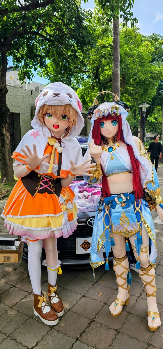 nightmayhui_kig's tweet photo. 我的出展冒險~雲林虎尾科大_雲緣起-雲林動漫祭~
角色_妮露~
花絮~
感謝各前輩合照~ 🥰
#雲緣起 #YF07 #雲緣起YF07 #kigurumi #着ぐるみ #cosplay #妮露 #原神 #GenshinImact https://t.co/8obVmCBWXt