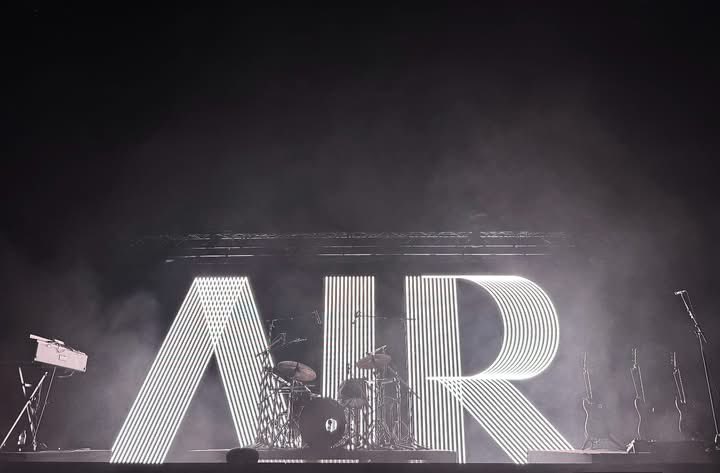 JulianLennon's tweet image. - AIR -
Fabulously flawless show by ‘AIR’ tonight, at ‘Jazz à Juan’…
Thankful… ♥️🙏🏻😘