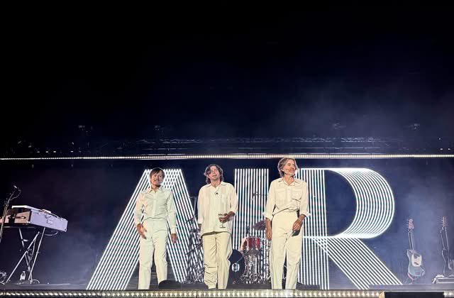 JulianLennon's tweet image. - AIR -
Fabulously flawless show by ‘AIR’ tonight, at ‘Jazz à Juan’…
Thankful… ♥️🙏🏻😘