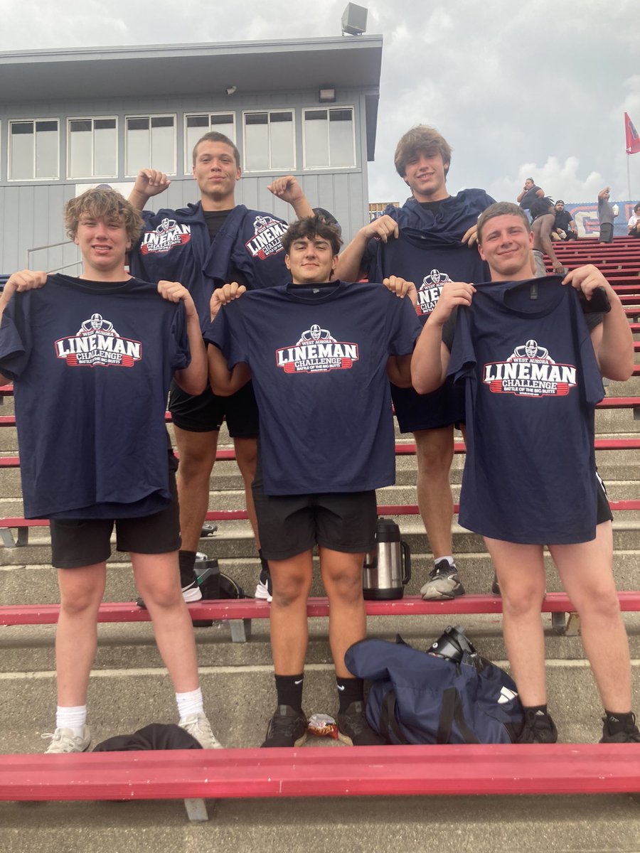 WWSFB's tweet image. Congrats to the sophomore squad for winning the FR/SOPH division of Battle of the Big Butts! And taking the Tug of War title