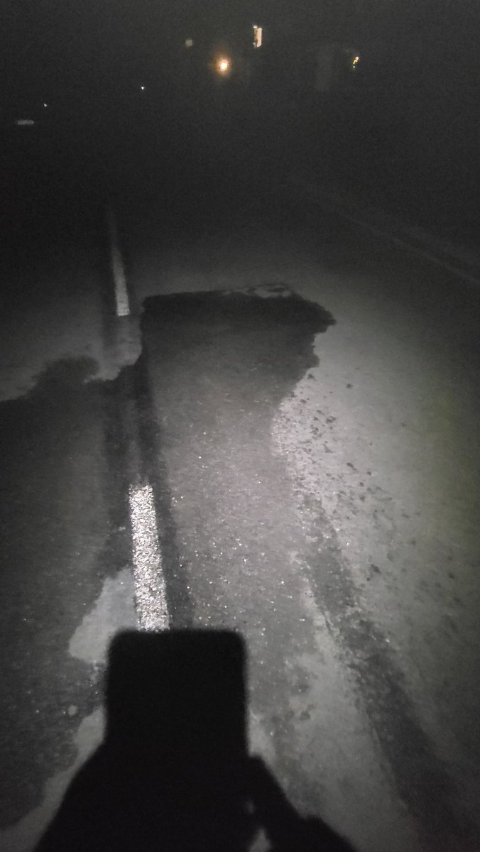 Errr <a href="/SESWater/">SES Water</a> there's been water coming through the surface of Carlton Road, Redhill for a few weeks now...