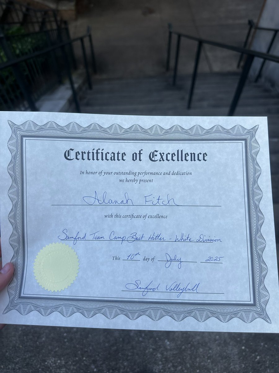 AlanahFitch8's tweet photo. Team Camp at Samford and I was blessed to receive the “Best Hitter” for our division !! We learned so much and I’m so excited for this season ❤️❤️ https://t.co/u6vOuIlttw