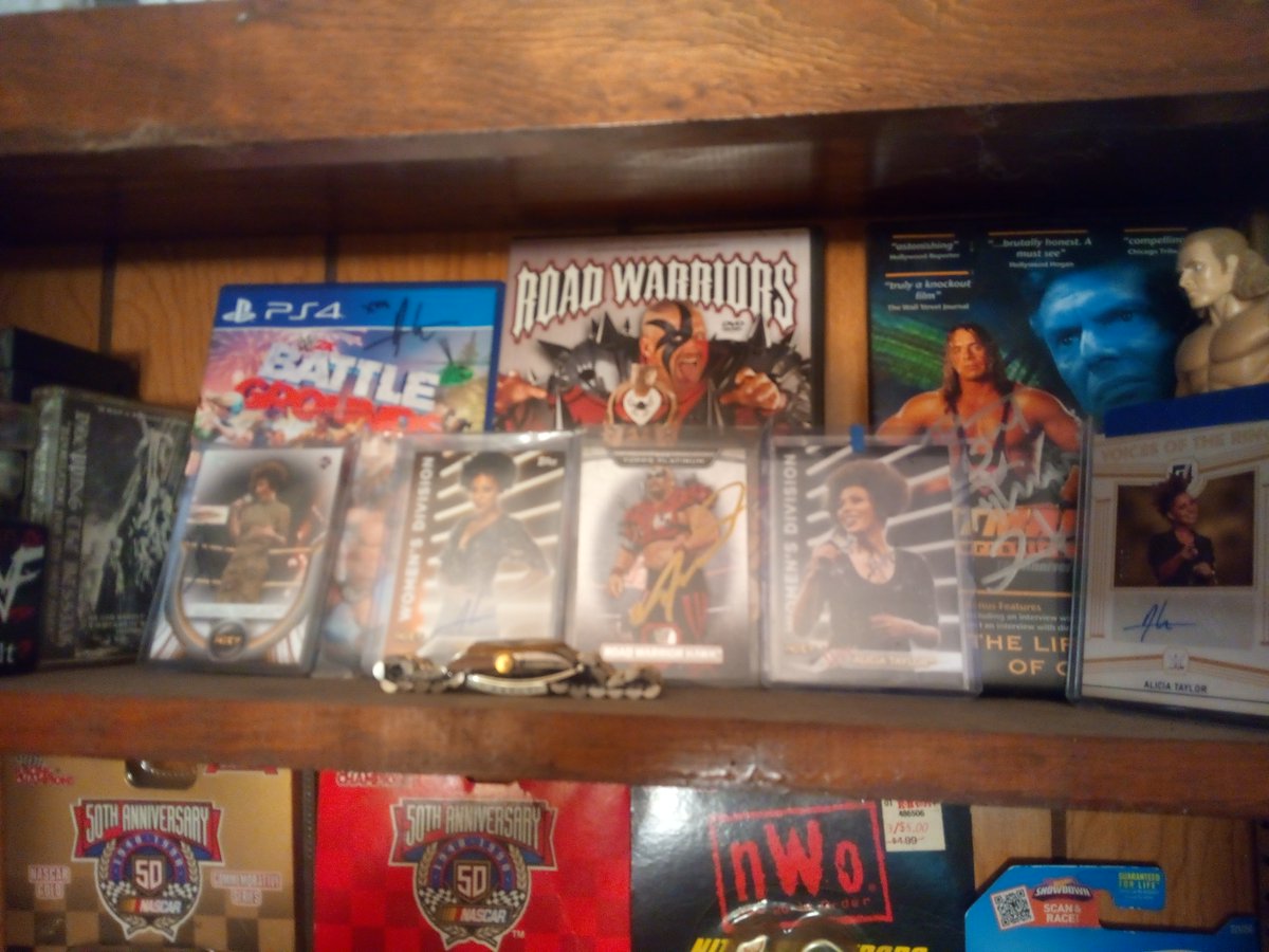ROOD316's tweet image. so happy i got a new autographed sports card of @AliciaTaylorWWE in the mail today. got to add to shelf with with other autographed items i have of her and others.