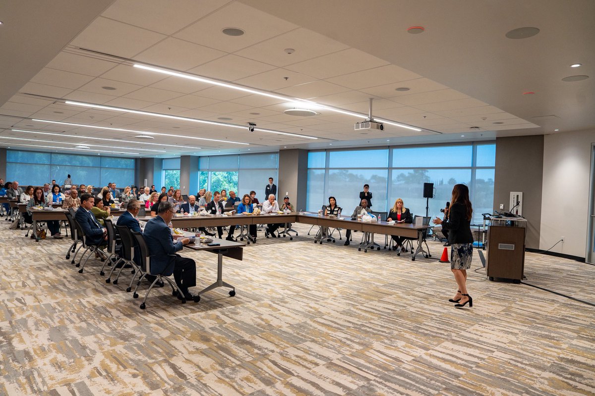Receiced a warm welcome in Torrance from Mayor George Chen, Councilmembers Jon Kaji, Asam Sheikh, Dr. Jeremy Gerson, and city staff — sharing exciting updates on housing and economic development as the city preps for the 2026 World Cup and 2028 LA Olympics! ⚽🏅 Torrance is Open