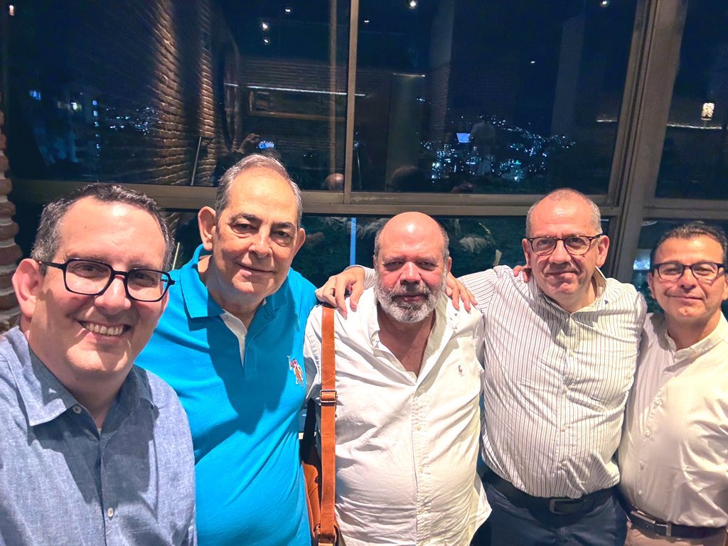 Todo un placer compartir con los maestros Velásquez, Londoño, Cadavid y Taborda.