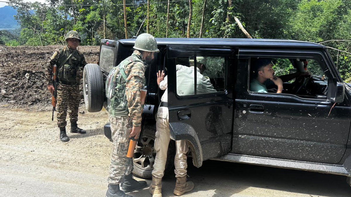 M&N Sector CRPF (@mnp_2018) on Twitter photo On 10.07.2025 (1200-1900) CRPF established a mobile Check Post(MCP) at different strategic places in Manipur. A total of 705 vehicles were inspected, and 1341 individuals were frisked.#CRPF remains dedicated to ensuring peace and stability in Manipur.
<a href="/HMOIndia/">गृहमंत्री कार्यालय, HMO India</a>
<a href="/crpfindia/">🇮🇳CRPF🇮🇳</a> On 10.07.2025 (1200-1900) CRPF established a mobile Check Post(MCP) at different strategic places in Manipur. A total of 705 vehicles were inspected, and 1341 individuals were frisked.#CRPF remains dedicated to ensuring peace and stability in Manipur.
<a href="/HMOIndia/">गृहमंत्री कार्यालय, HMO India</a>
<a href="/crpfindia/">🇮🇳CRPF🇮🇳</a>
