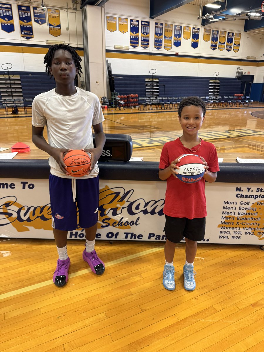 SweetHome Basketball (@sweethomehoops) on Twitter photo Campers of the week:
NBA Kameel Keshinro
NCAA Derek McDuffie
Congratulations to these future Panthers!
<a href="/SHCSDAthletics/">Sweet Home Athletics</a> Campers of the week:
NBA Kameel Keshinro
NCAA Derek McDuffie
Congratulations to these future Panthers!
<a href="/SHCSDAthletics/">Sweet Home Athletics</a>