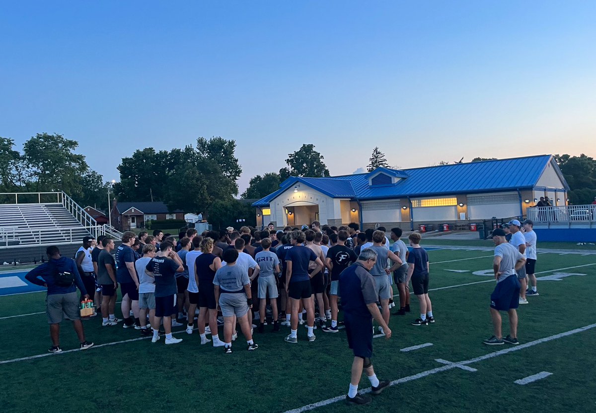 As the sun was setting the Men of Kettering were finishing up their first week of camp days in July!!

These Men are learning how to exemplify our CORE VALUES....

SELFLESS
RELENTLESS 
TOUGH

#AttitudeEffort #SelflessRelentlessTough