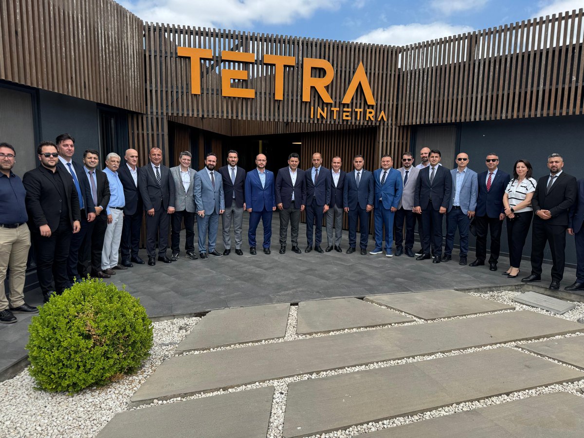 Bakan Yardımcımız Sayın Osman Boyraz’ın katılımlarıyla, Kooperatif Akıllı Ulaşım Sistemlerine Yönelik Merkezi Yazılım Platformu Geliştirilmesi Projesi özelinde yürütücü ve yüklenici paydaşlarımızla kapsamlı bir değerlendirme toplantısı gerçekleştirdik. Karayolları Genel Müdürlüğü