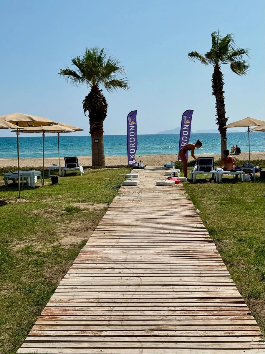 Denizi huzur kokan şehir ! 🏖️🌴
#Mersin Taşucu / Kum Mahallesi
