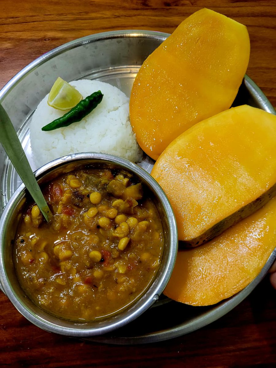 SatapathySilpa1's tweet image. #lunchmenu 
#odiafood 
#foodblogger 
#vegthali 
#photochallenge