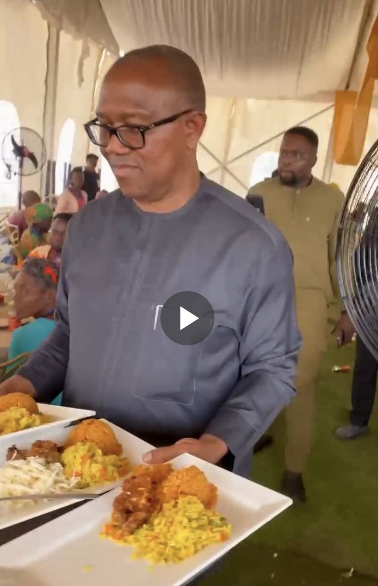 afrisagacity's tweet photo. Peter Obi Serving Food At An Event in Imo - The Actual Story.

He stepped into the hall as a demigod, his presence electrifying the crowd to cheer in wild ecstasy. Moments later, he was their servant, serving them in chaste humility; an unbelievable odd gesture.

A Thread! https://t.co/XWG7ceB19A