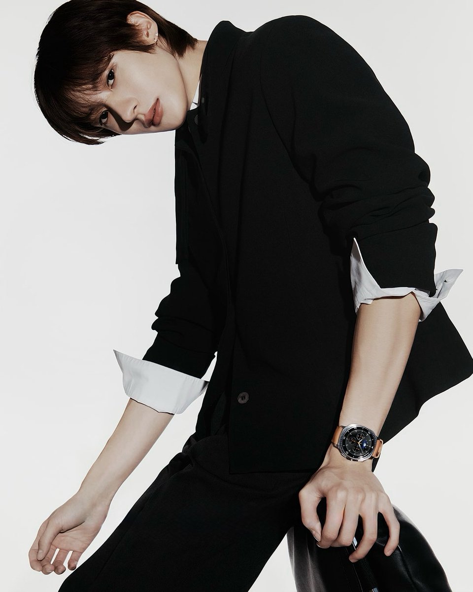 lemon_nuna22's tweet photo. リクエスト アントン
【ロゴ除去】【4K待ち受けサイズ】
RIIZE GALAXY WATCH
#アントン #Anton #LEMON4K https://t.co/hNeW0NvTHm