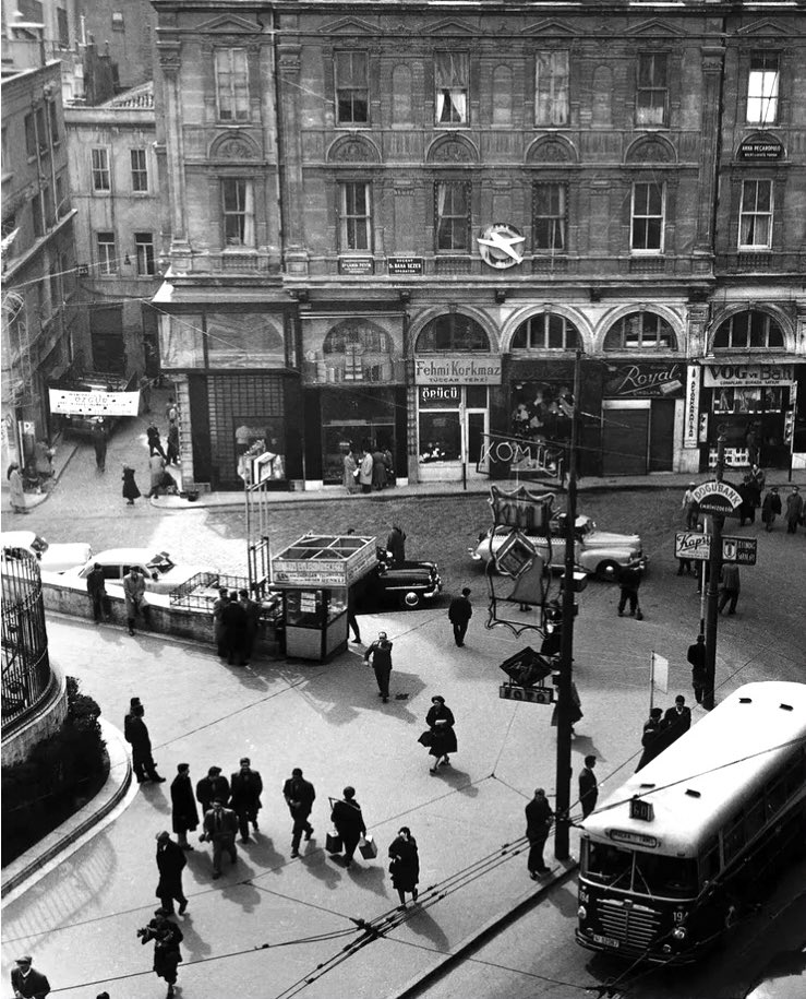 📍Galatasaray Meydanı
🗓️1950’ler