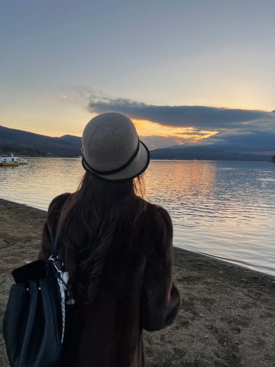 少しの自己愛は誰にも害を与えません💖 私はそれに値するので、自分自身を大切にします！✨