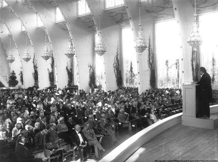 On this day 102 years ago, Albert Einstein delivered his Nobel Prize lecture to the Nordic Assembly of Naturalists in Gothenburg, Sweden.

Einstein was awarded the 1921 Nobel Prize in Physics.

Read Einstein's full Nobel Prize lecture: nobelprize.org/uploads/2018/0…